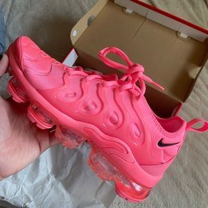 Air Vapormax Plus in Sunset Pulse W 8